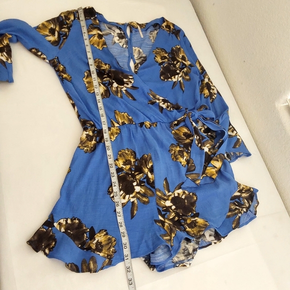 Free People All the right ruffles blue floral romper - Picture 10 of 10
